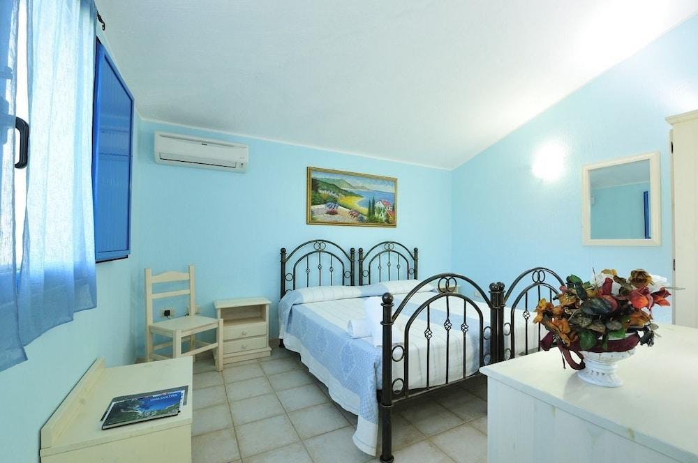 Hotel Baia Cea Bari Sardo Eksteriør bilde