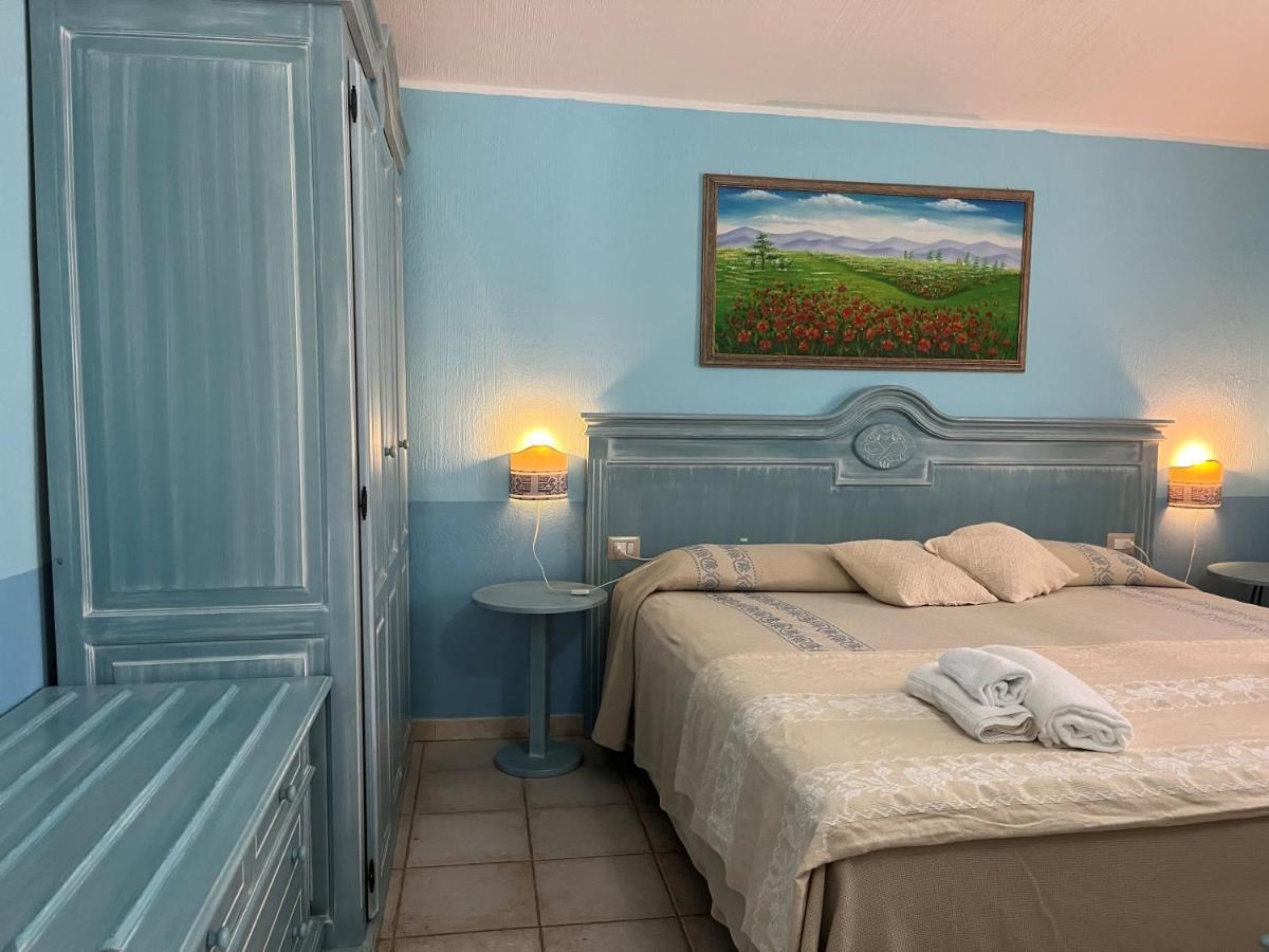 Hotel Baia Cea Bari Sardo Eksteriør bilde