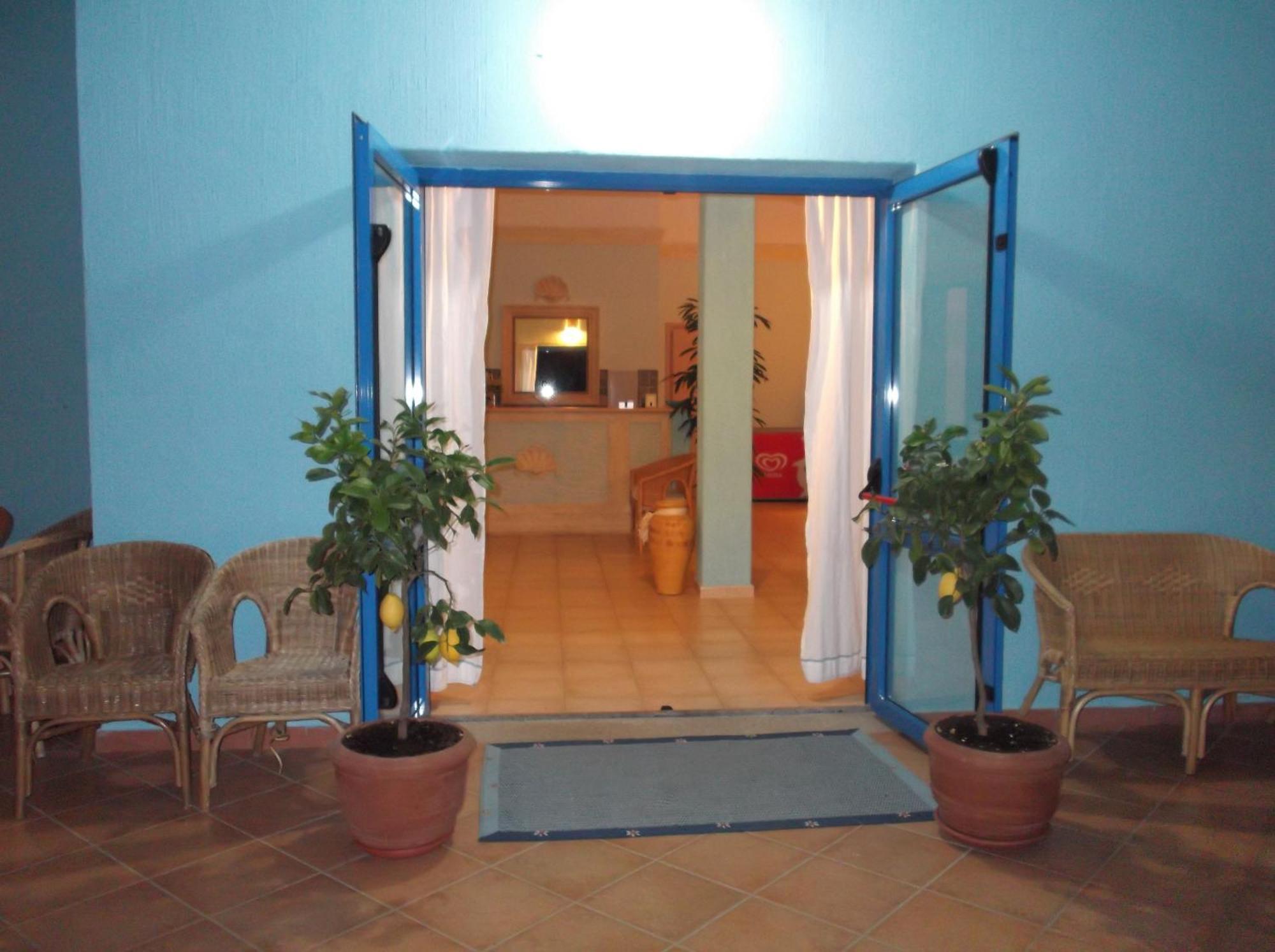Hotel Baia Cea Bari Sardo Eksteriør bilde