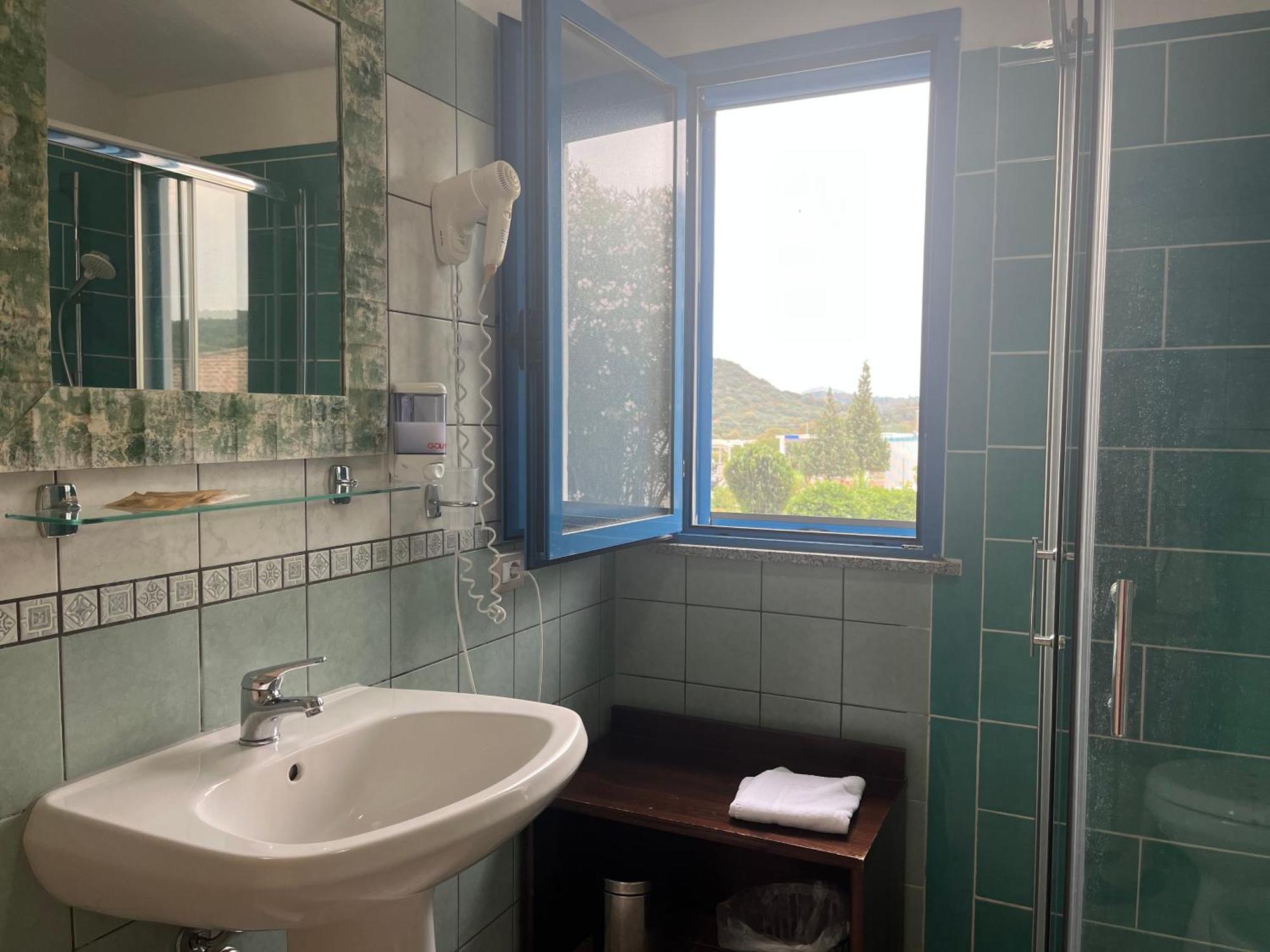 Hotel Baia Cea Bari Sardo Eksteriør bilde
